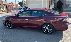 نيسان ماكسيما